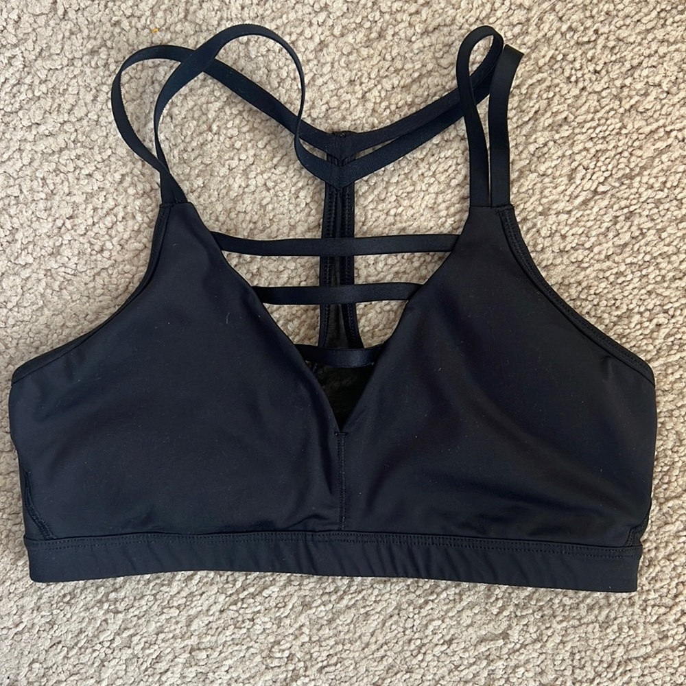 Victoria Secret Sports Bra Size M